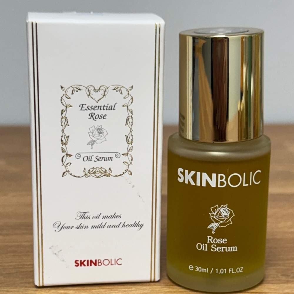 Rose Oil Serum Essential Rose 🌹 oil serum SKINBOLIC new 30
Ml 1 fl oz NEW